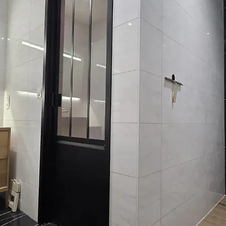 Aux Portes Du Sanctuaire, 4-min A Pied Du Sanctuaire Et Gare Διαμέρισμα *
